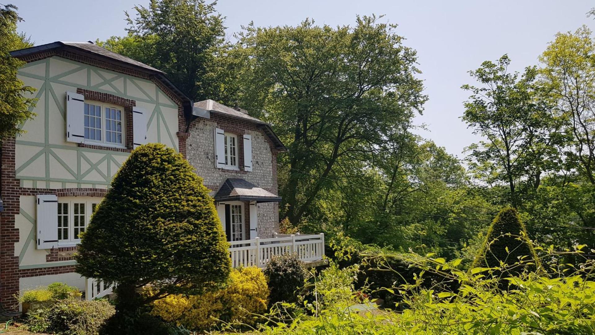 Colin, La Tete Dans Les Bois, A Deux Pas De La Mer, Classee 4 Etoiles Yport